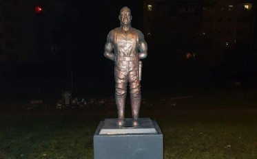 Украли статую вокалиста RAMMSTEIN