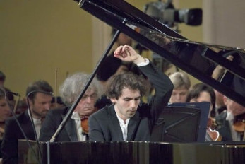 Александр Канторов получил одну из главных госнаград Франции